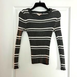 Long sleeve sweater